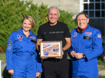 Hristo Stoichkov Congratulates Maxim and Veneta Behar Following Their Space Trai...